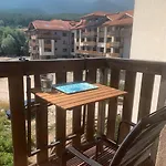 Apartamento Mountain View With Balcony & Access Nearby - Serendipity *
