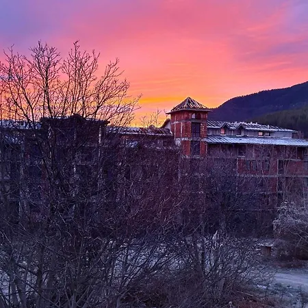 公寓 Mountain View With Balcony & Access Nearby - Serendipity *