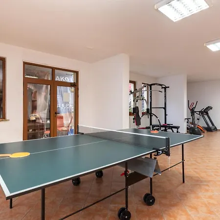 Mountain View With Balcony & Access Nearby - Serendipity Апартаменти *