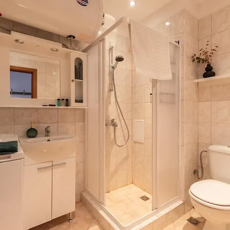 Mountain View With Balcony & Access Nearby - Serendipity * Бансько
