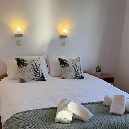 公寓 Mountain View With Balcony & Access Nearby - Serendipity