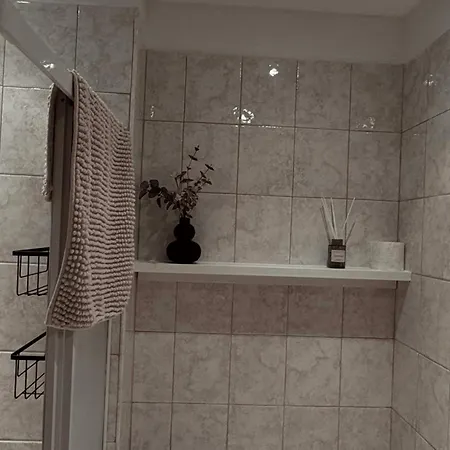 Mountain View With Balcony & Access Nearby - Serendipity Апартамент *