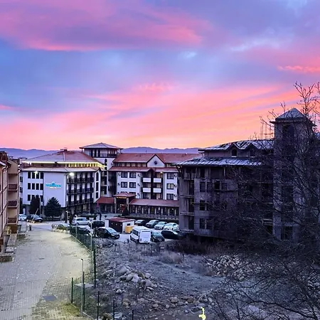 Mountain View With Balcony & Access Nearby - Serendipity Appartement Bansko