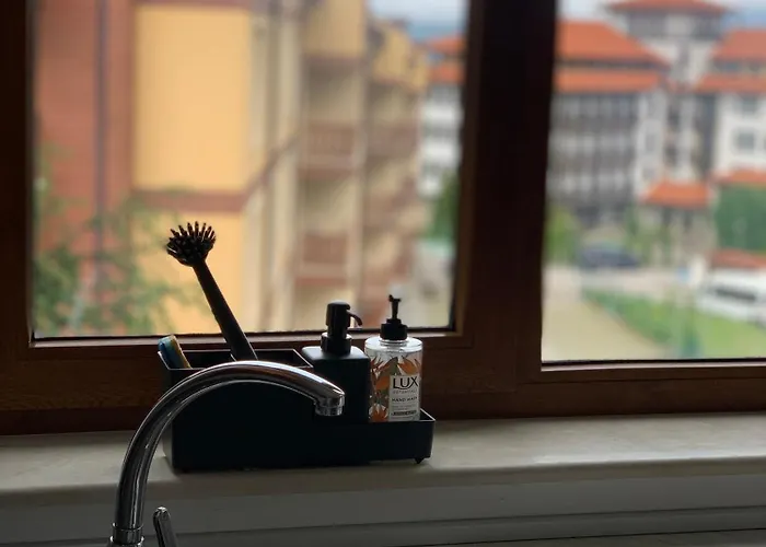 Mountain View With Balcony & Access Nearby - Serendipity Apartman