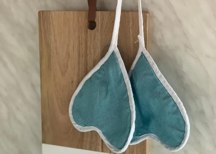 Mountain View With Balcony & Access Nearby - Serendipity Apartman *