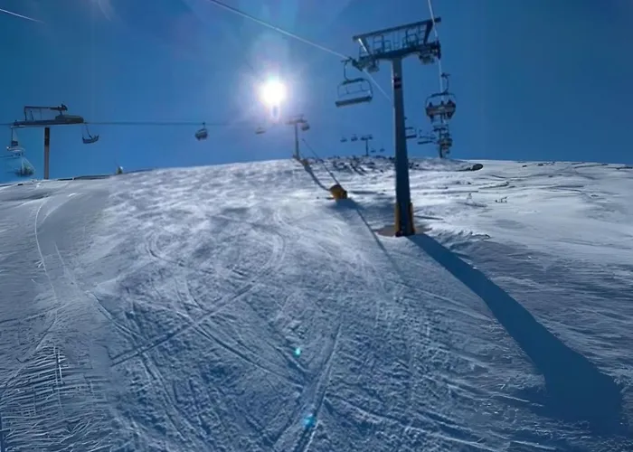 Mountain View With Balcony & Access Nearby - Serendipity * Banszko