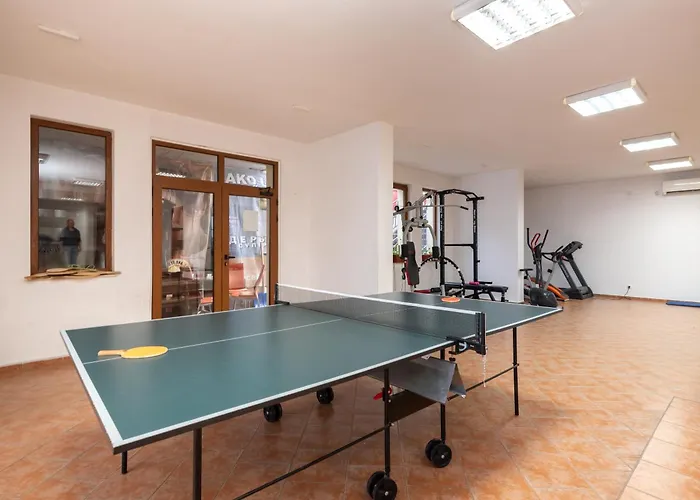 Mountain View With Balcony & Access Nearby - Serendipity Apartman *